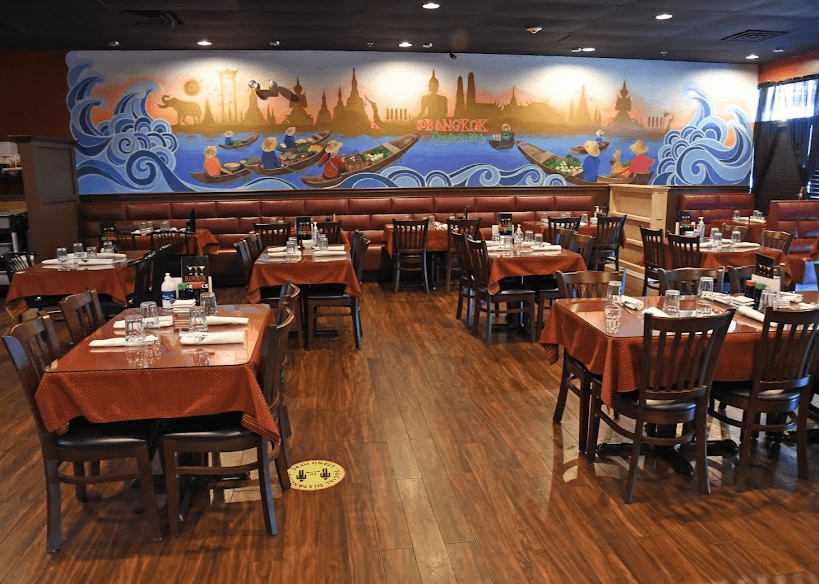 Bangkok Thai and Sushi exterior photo at 4077 W Algonquin Rd, Algonquin, IL 60102